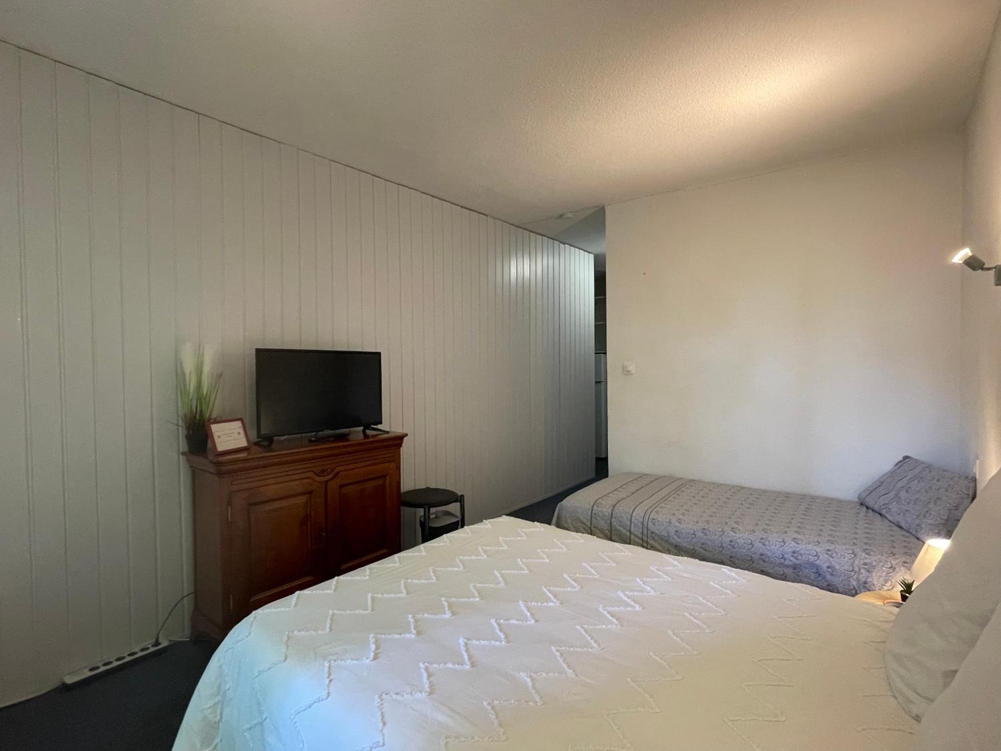 Residence Adele - Chambres D'Hotes Agde Exterior photo
